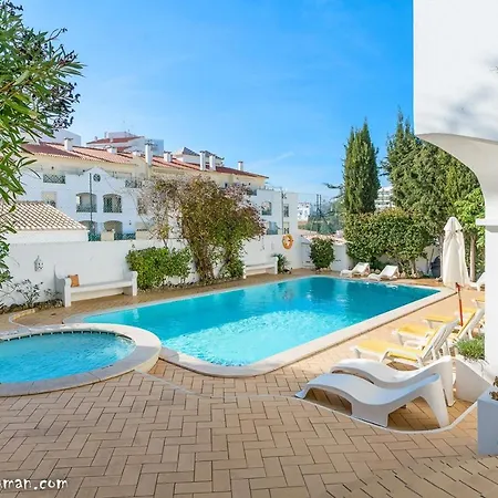 In - Old Town * Albufeira